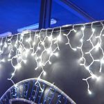 Icicle 3×0,9m 174 leds blanco flashing cable blanco [Clase de eficiencia energética A++]